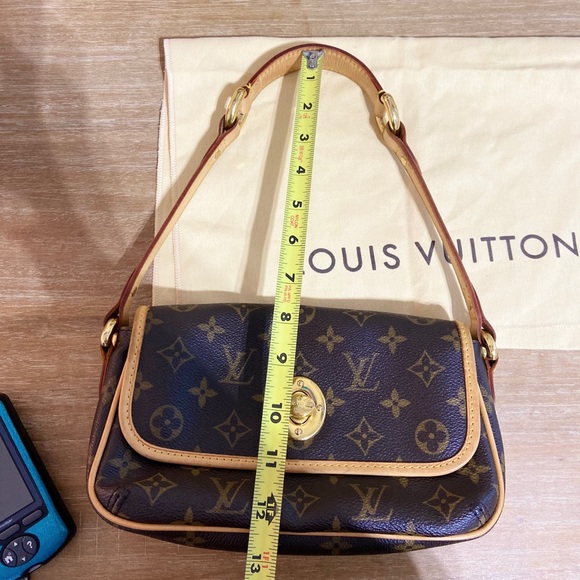 Louis Vuitton Tikal PM Shoulder Bag - Picture 6 of 16
